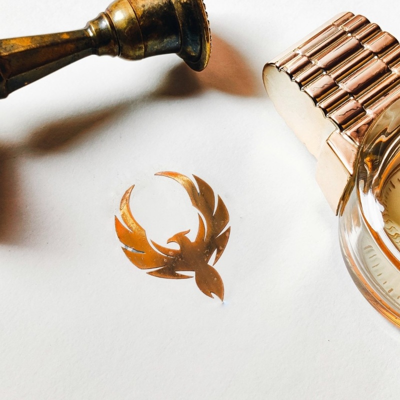 Phantom Golden Logo